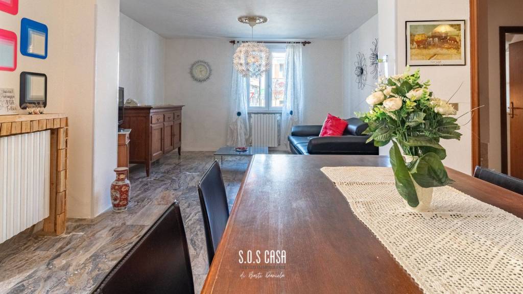 casa indipendente in vendita ad Ortona in zona Villa San Leonardo