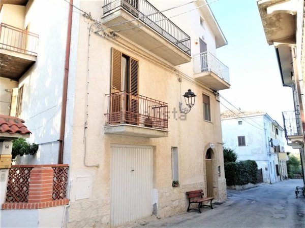 casa semindipendente in vendita ad Ortona