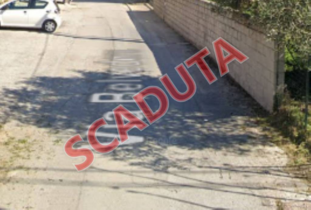 locale commerciale in vendita ad Ortona in zona Lazzaretto