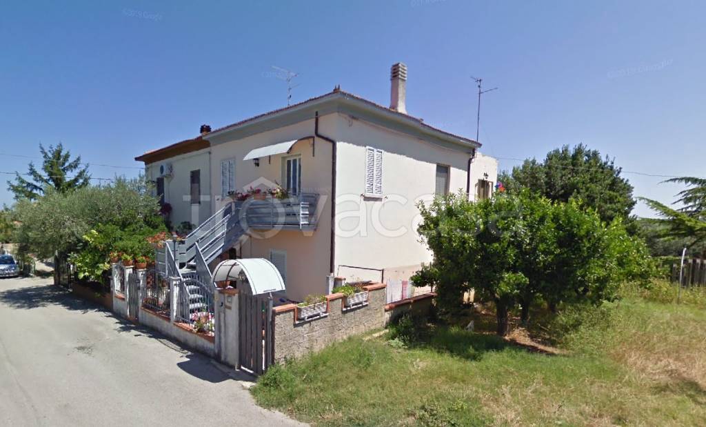 appartamento in vendita ad Ortona in zona Aquilano