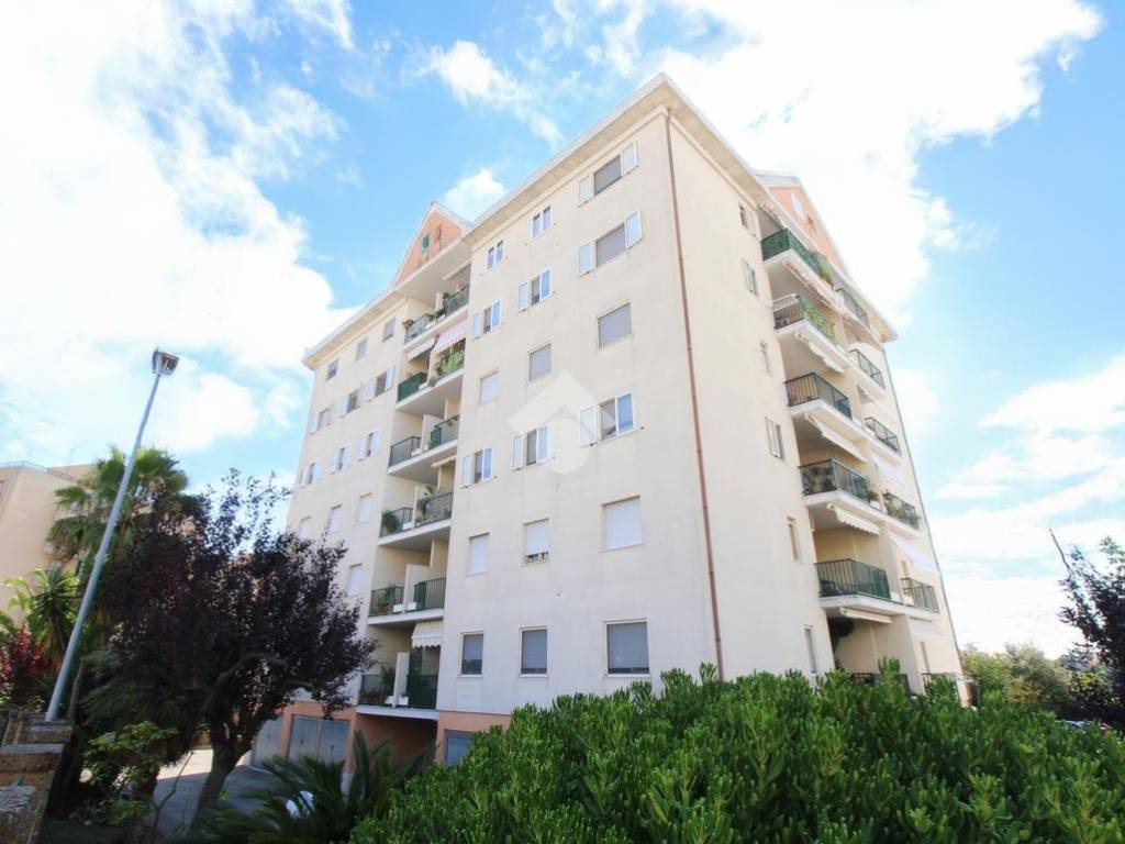 appartamento in vendita ad Ortona in zona Fontegrande