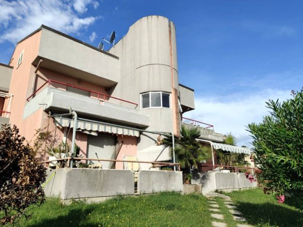 appartamento in vendita ad Ortona in zona Lido Riccio