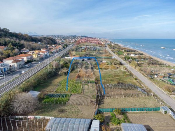 terreno agricolo in vendita ad Ortona in zona Foro