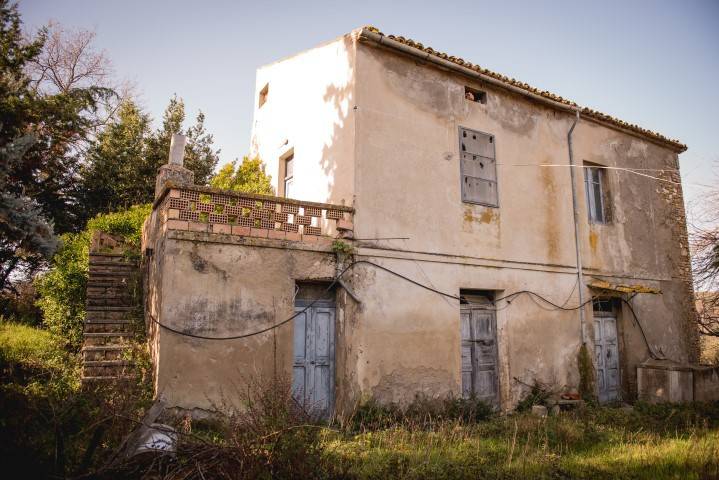 casa indipendente in vendita ad Ortona in zona Moro