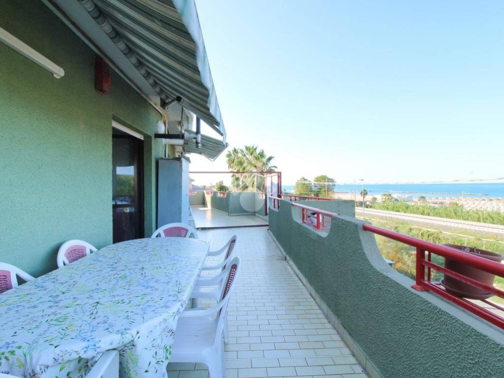 appartamento in vendita ad Ortona in zona Lido Riccio