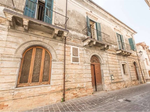 appartamento in vendita ad Ortona in zona Caldari