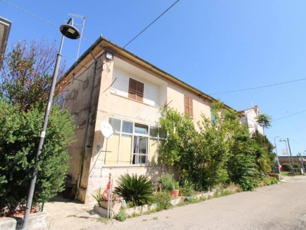 appartamento in vendita ad Ortona in zona Villa San Nicola