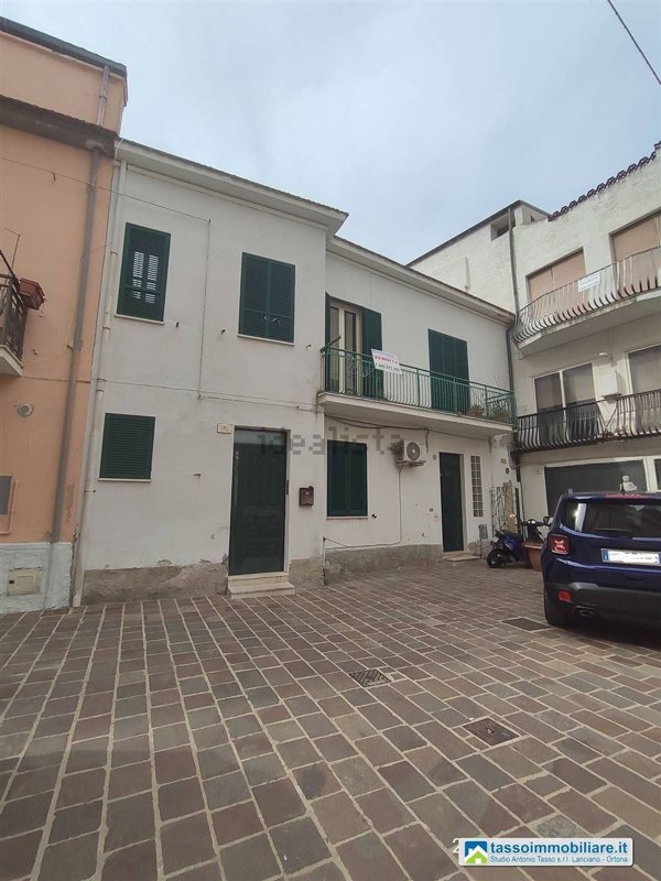 appartamento in vendita ad Ortona in zona Caldari