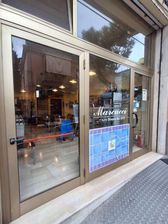 negozio in vendita ad Ortona