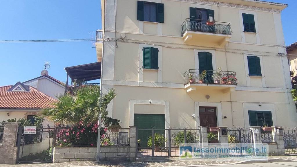 appartamento in vendita ad Ortona in zona Caldari