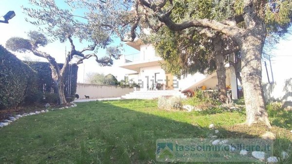 casa indipendente in vendita ad Ortona