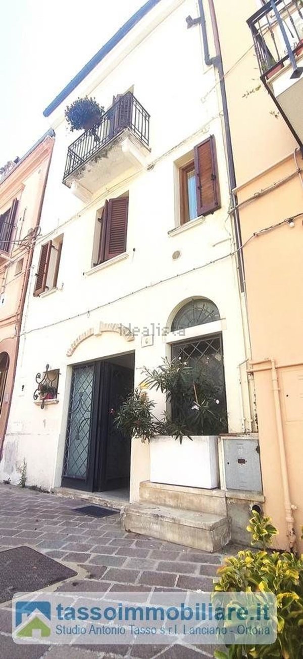 casa indipendente in vendita ad Ortona