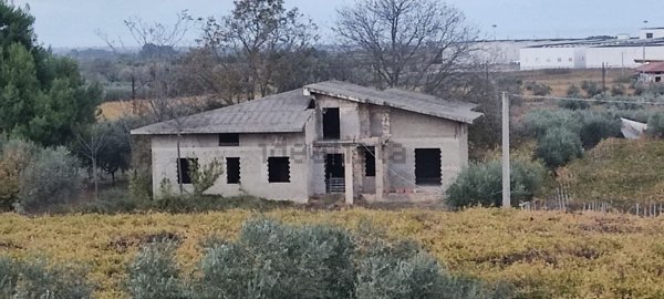 casa indipendente in vendita ad Ortona