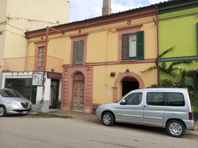 casa indipendente in vendita ad Ortona in zona San Donato