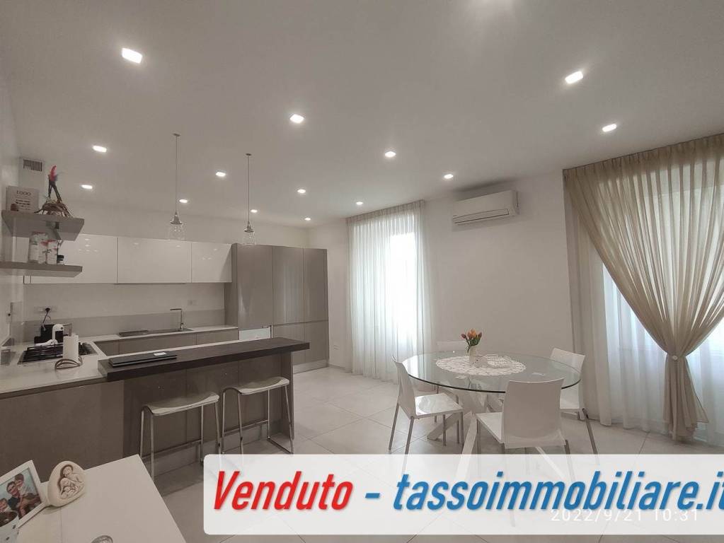 appartamento in vendita ad Ortona in zona Caldari