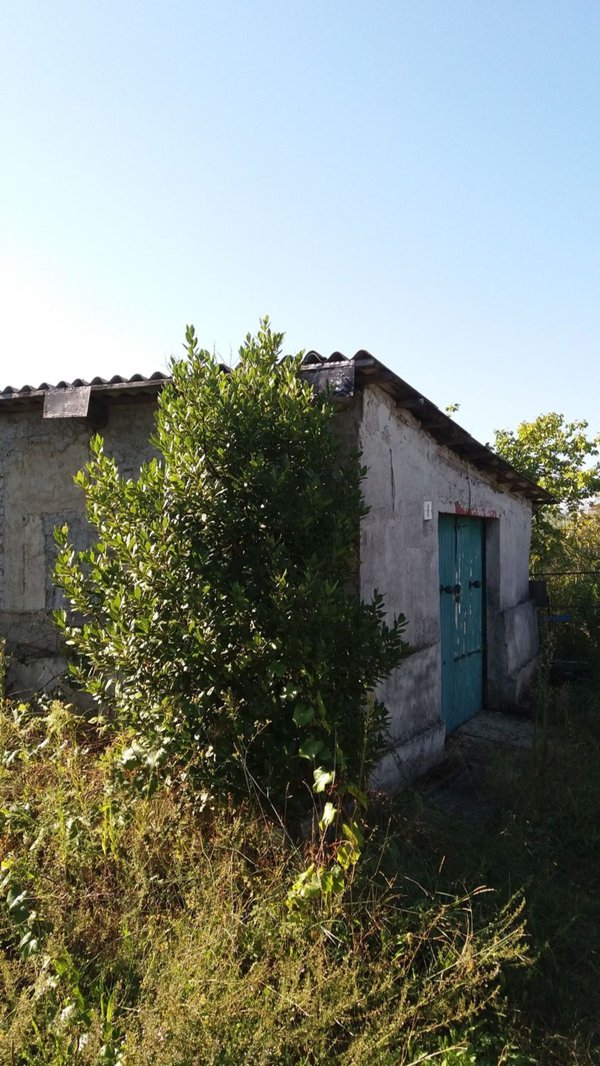 locale di sgombero in vendita ad Ortona