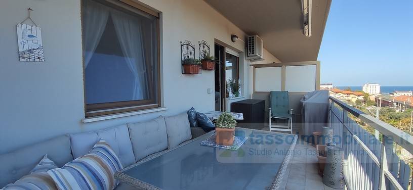 appartamento in vendita ad Ortona in zona Lido Riccio