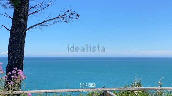 casa indipendente in vendita ad Ortona in zona San Donato