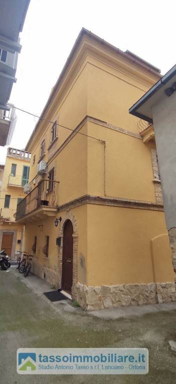 casa indipendente in vendita ad Ortona in zona Caldari