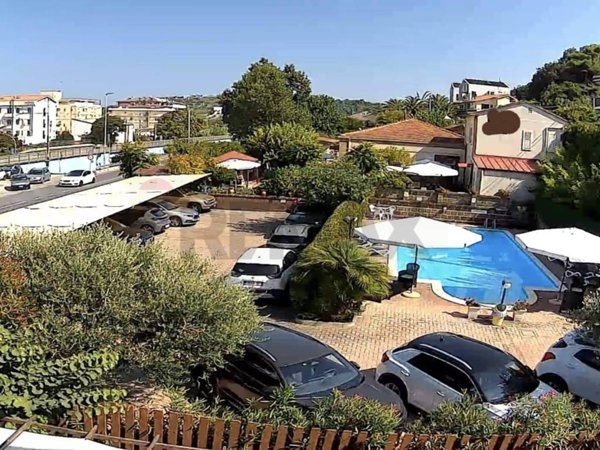 intera palazzina in vendita ad Ortona in zona Lido Riccio