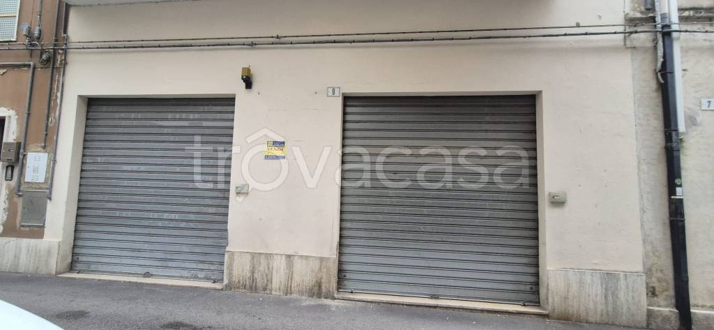negozio in vendita ad Ortona