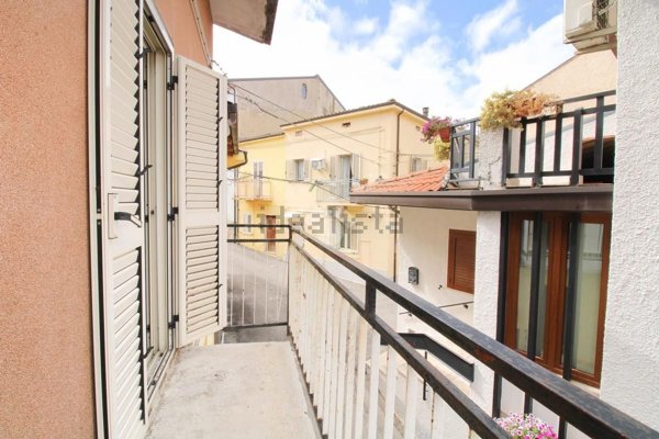 casa indipendente in vendita ad Ortona in zona Caldari