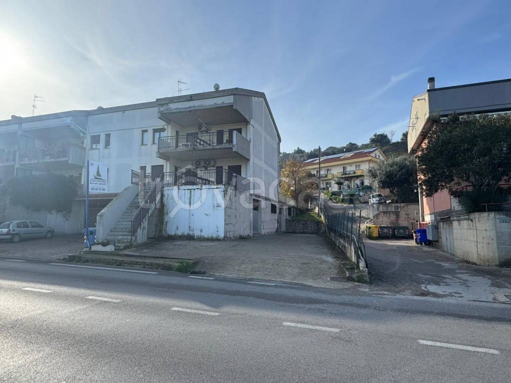 negozio in vendita ad Ortona