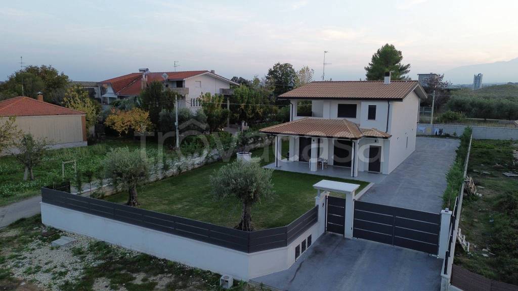 casa indipendente in vendita ad Ortona