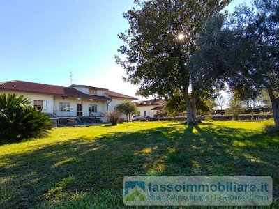 casa indipendente in vendita ad Ortona