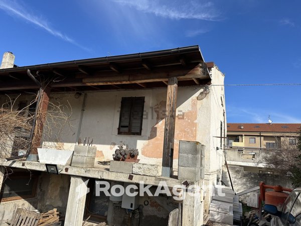 casa indipendente in vendita ad Ortona in zona Lazzaretto