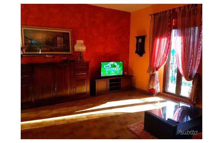 casa indipendente in vendita ad Ortona in zona Villa Grande