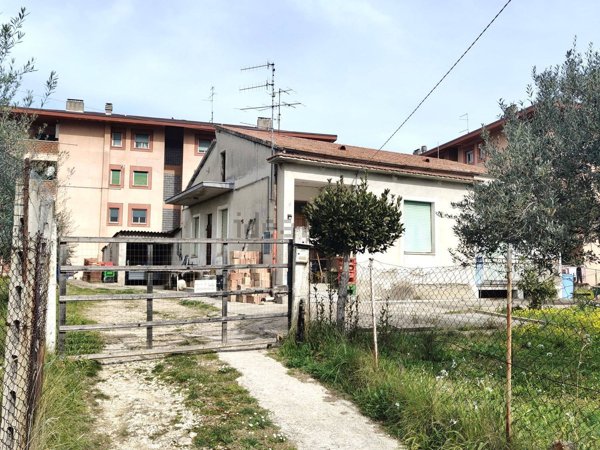 casa indipendente in vendita ad Ortona