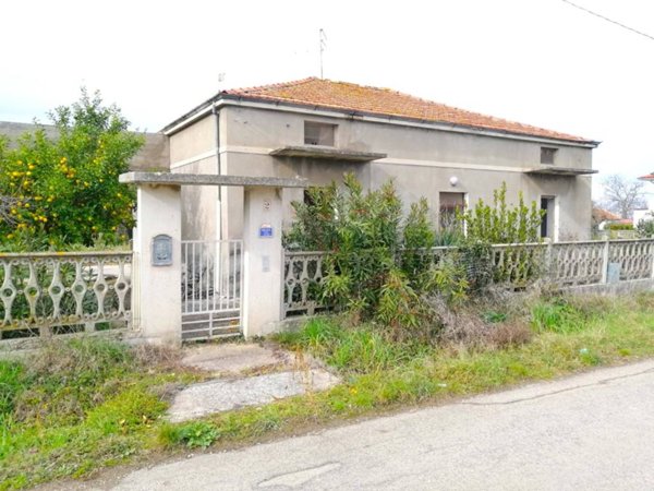 casa indipendente in vendita ad Ortona