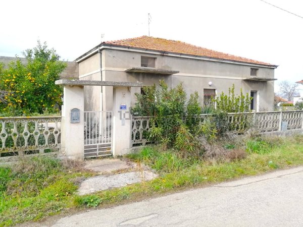 casa indipendente in vendita ad Ortona