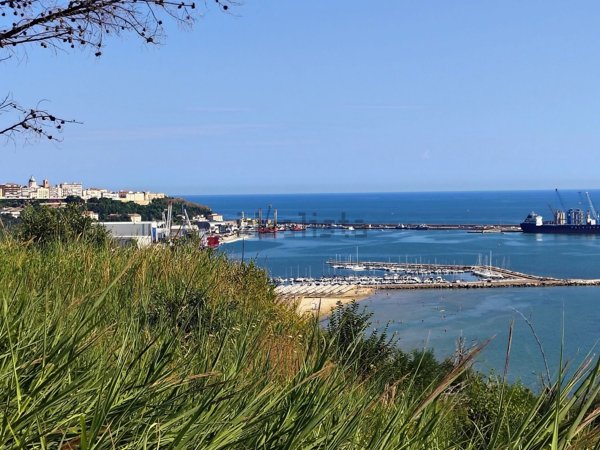 casa indipendente in vendita ad Ortona