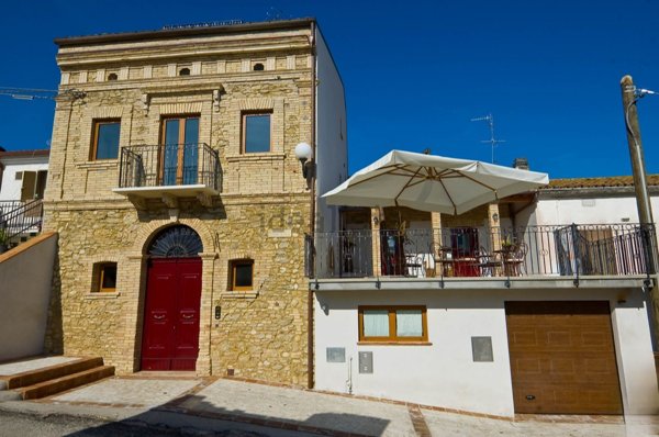 casa indipendente in vendita ad Ortona