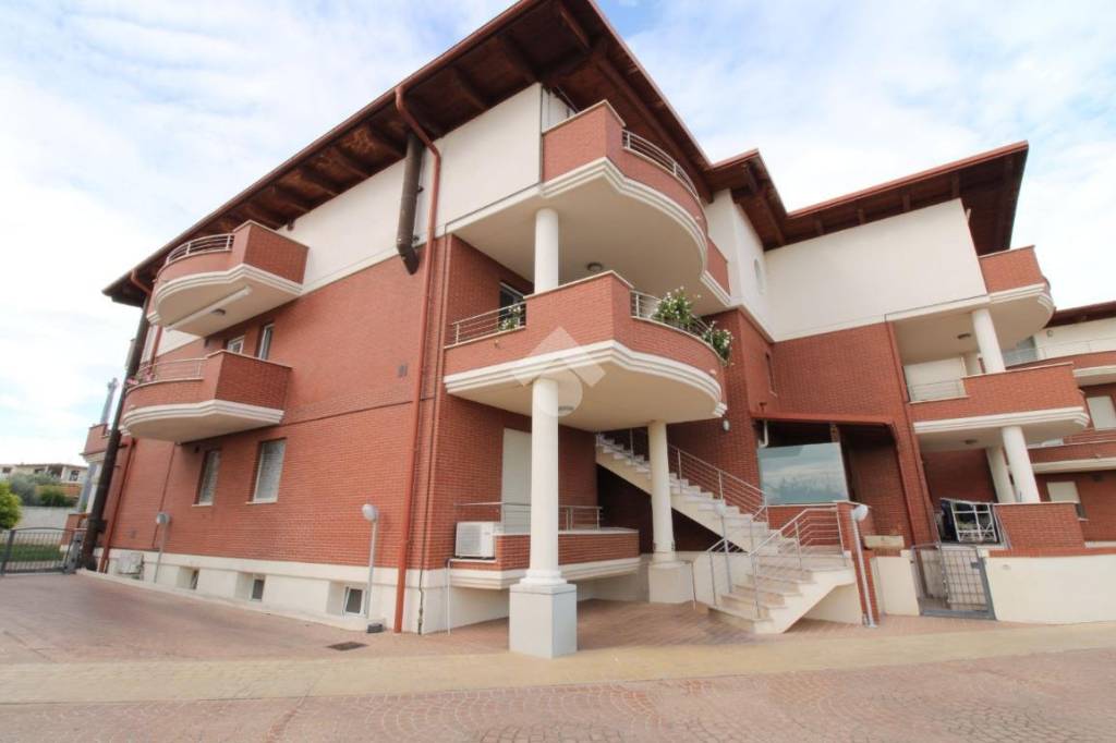 appartamento in vendita ad Ortona in zona San Pietro