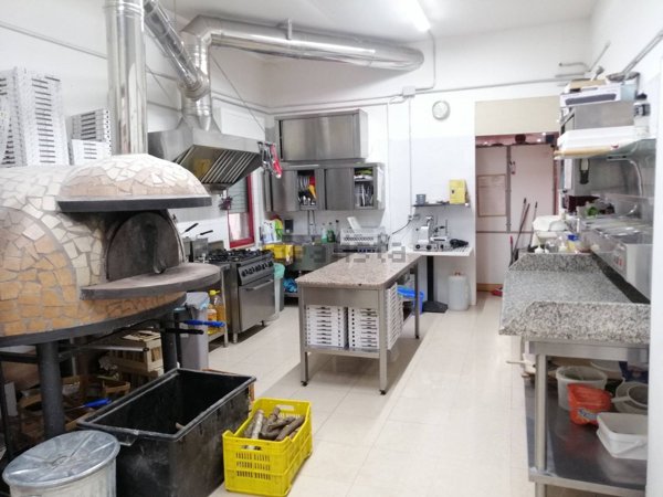 locale commerciale in vendita ad Ortona