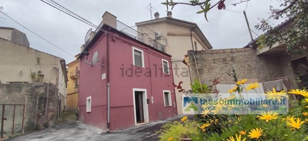 appartamento in vendita ad Ortona in zona Caldari