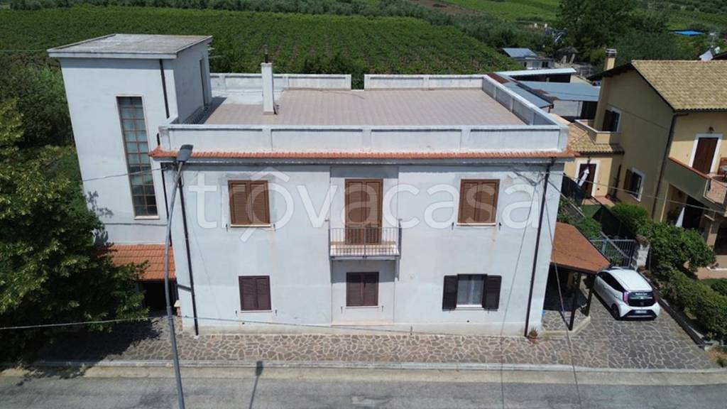 casa indipendente in vendita ad Ortona in zona Colombo