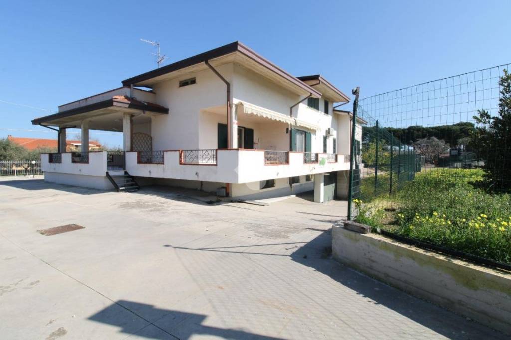 casa indipendente in vendita ad Ortona