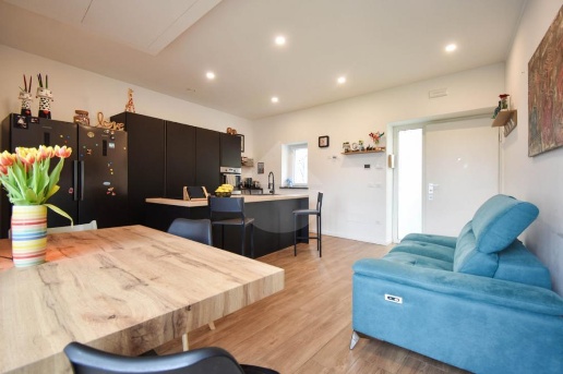 casa indipendente in vendita ad Ortona in zona Caldari