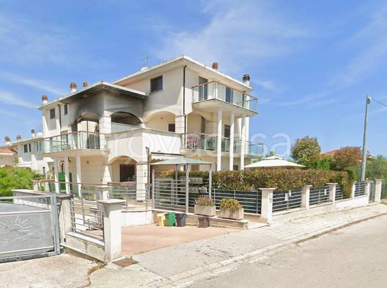 appartamento in vendita ad Ortona in zona Santa Lucia