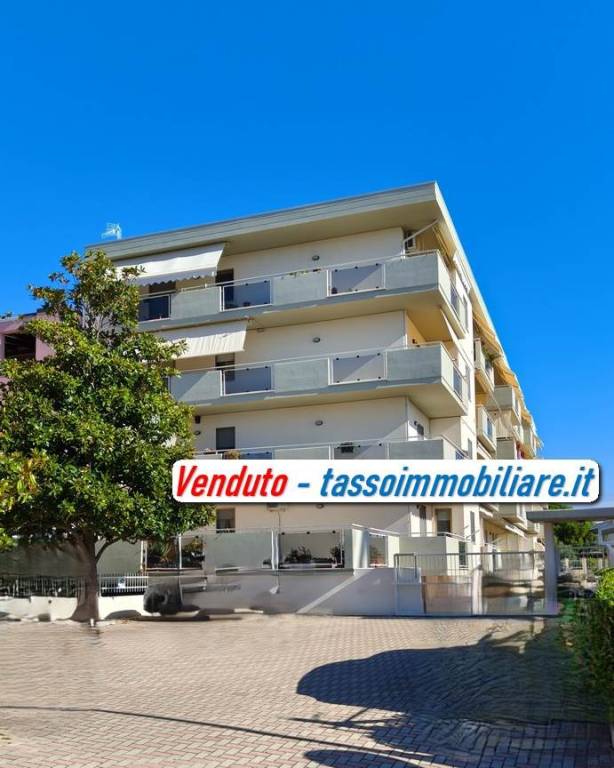 appartamento in vendita ad Ortona in zona Caldari