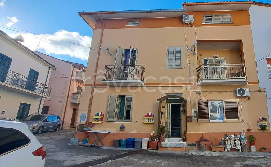 appartamento in vendita ad Ortona in zona Villa San Leonardo