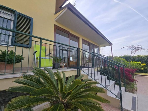 casa indipendente in vendita ad Ortona