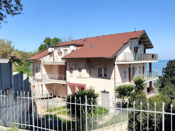appartamento in vendita ad Ortona in zona Lido Riccio