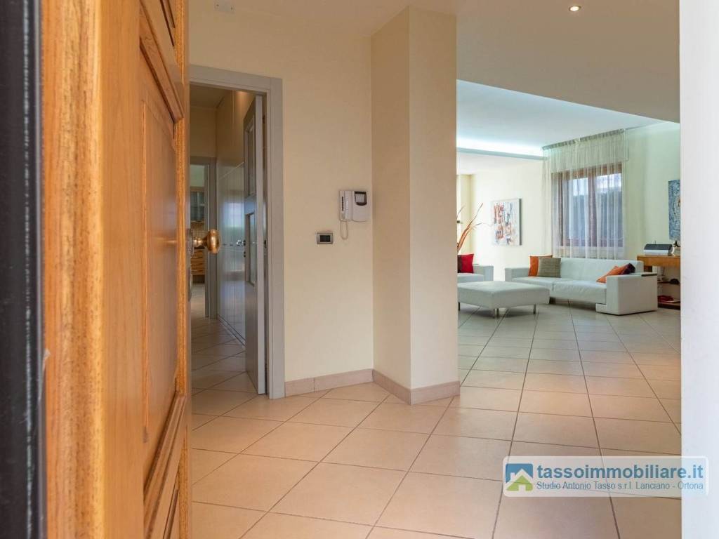 casa indipendente in vendita ad Ortona