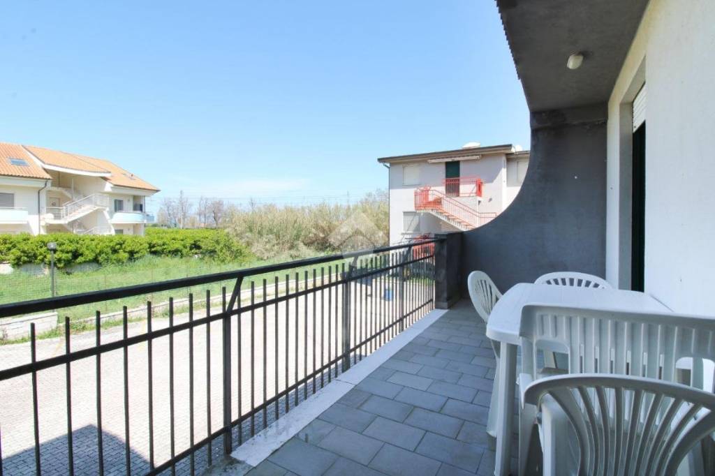 appartamento in vendita ad Ortona in zona Lido Riccio