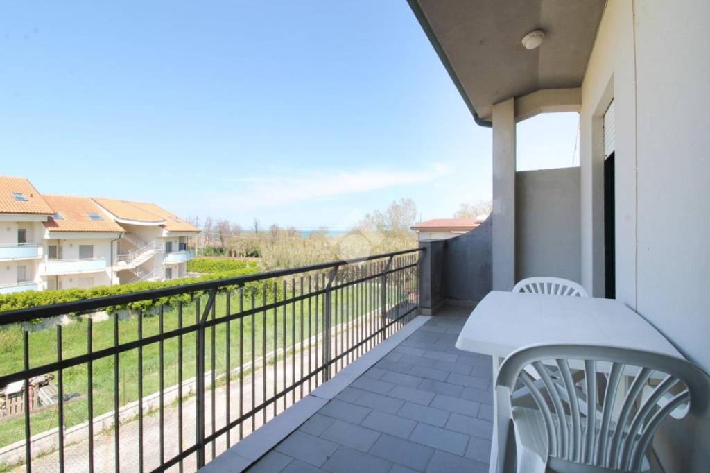 appartamento in vendita ad Ortona in zona Lido Riccio